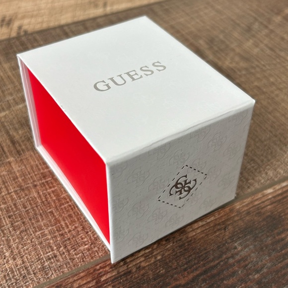 Cuff bracelet Guess & Swarovski Stainless Steel - Picture 4 of 15